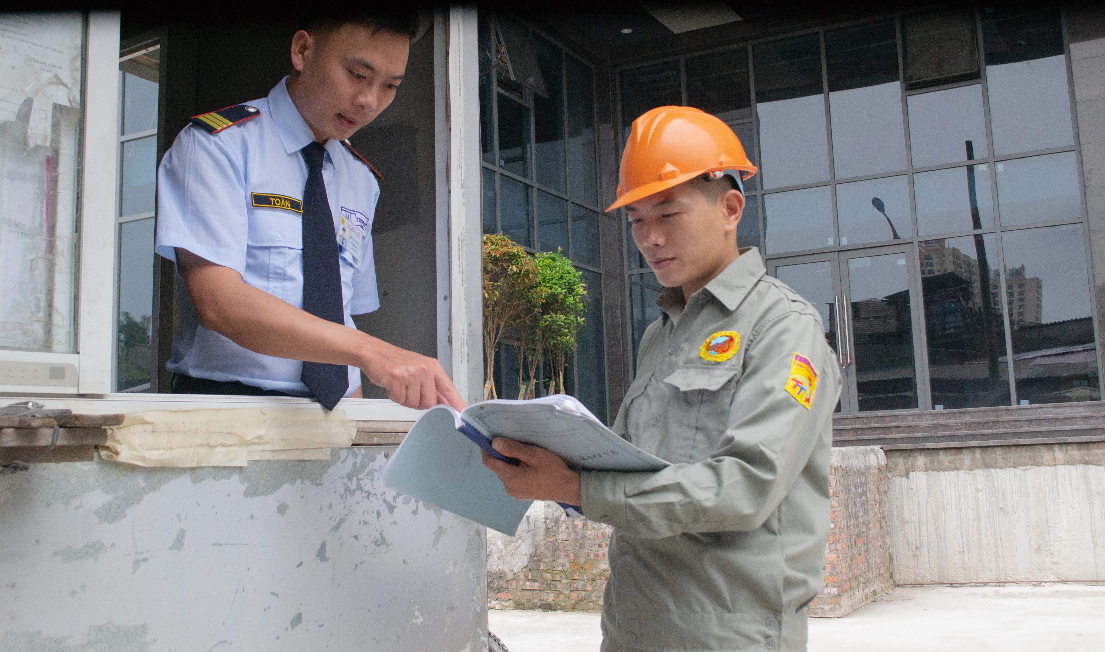 Bảo Vệ Nhà Máy & Khu Công Nghiệp